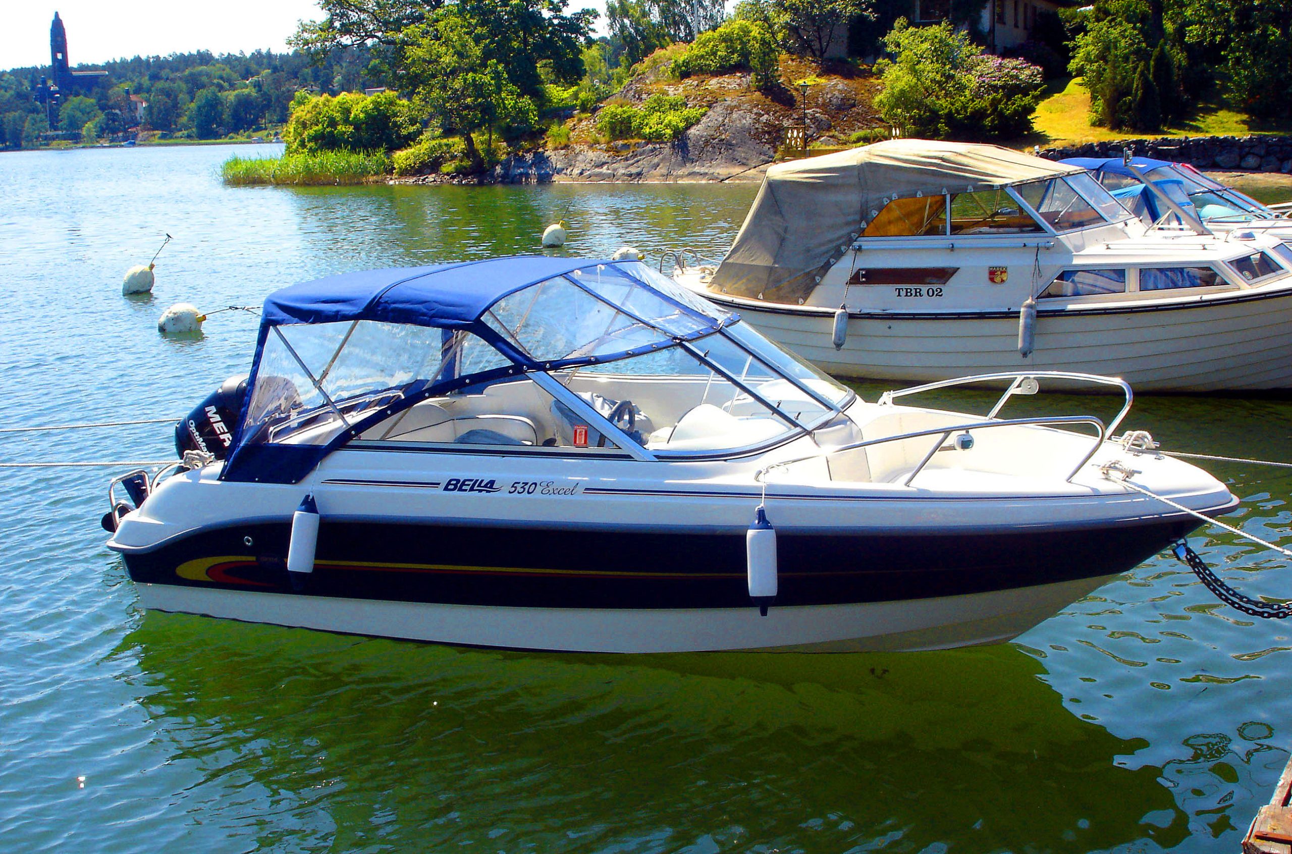 BELLA EXCEL 530 venekuomu -06-13 / ei kaaria, mariininsininen