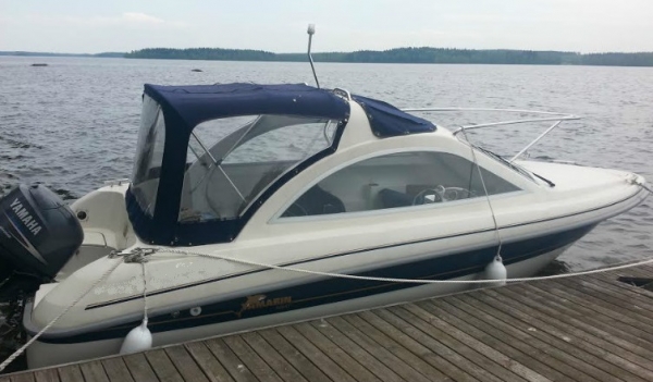 YAMARIN 56-HT -06->VENEKUOMU+KATTOLUUKKU / ei kaaria, vaaleanharmaa